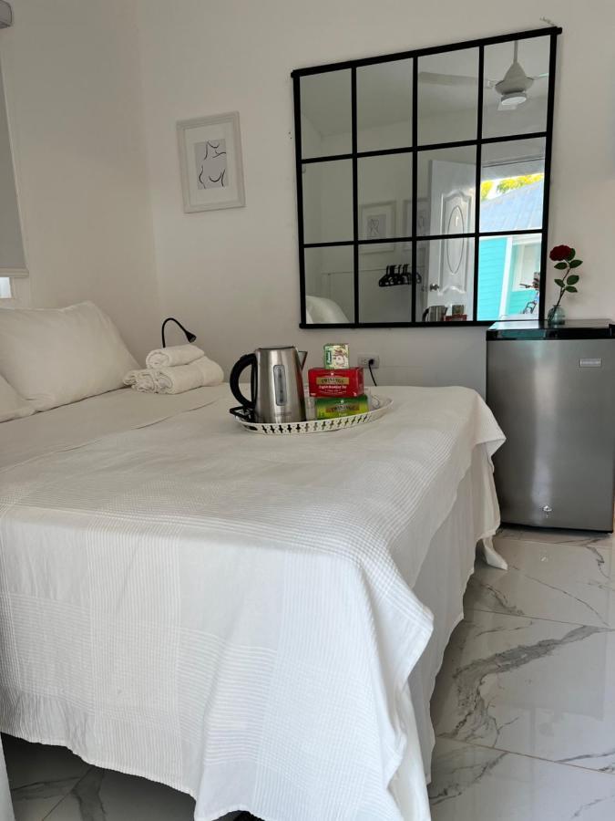 Casa Rosada Beach Front Mano Juan Exteriér fotografie