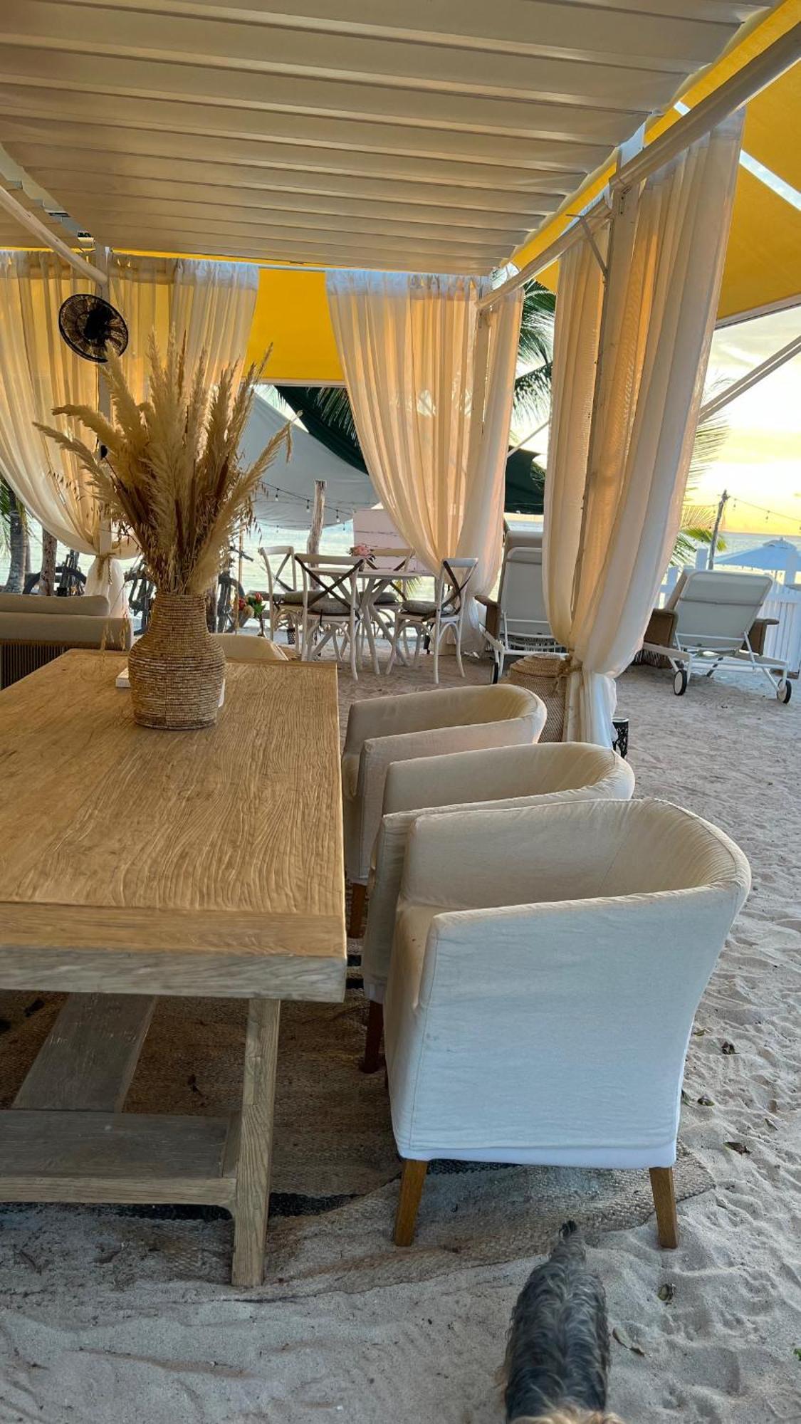 Casa Rosada Beach Front Mano Juan Exteriér fotografie